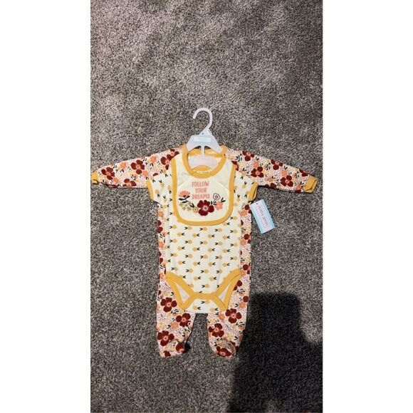 Baby Gear 3pc outfit size 6-9 mos C17-32 - Picture 1 of 3